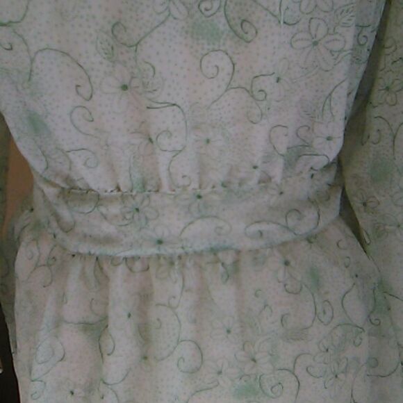 Morgan Taylor Intimates Two Piece Set - Picture 13 of 15